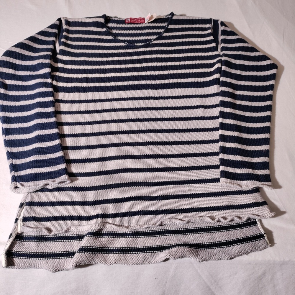 Binghamton Knitting Company Blue Cream Striped Sweater  Size Medium Color Bleed
